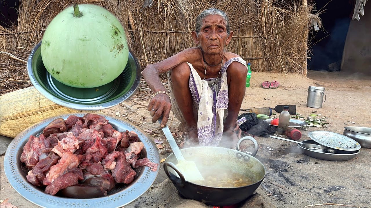 Poor old widow Grandma cooking Mutton curry with Gourd & Tomato recipe and eating rice||Village life