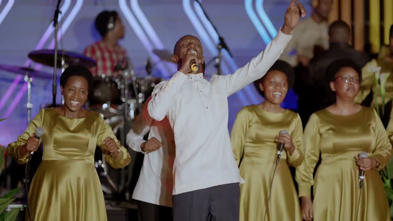 HASHIMWE YESU: Umugisha Choir_ Official Live Video