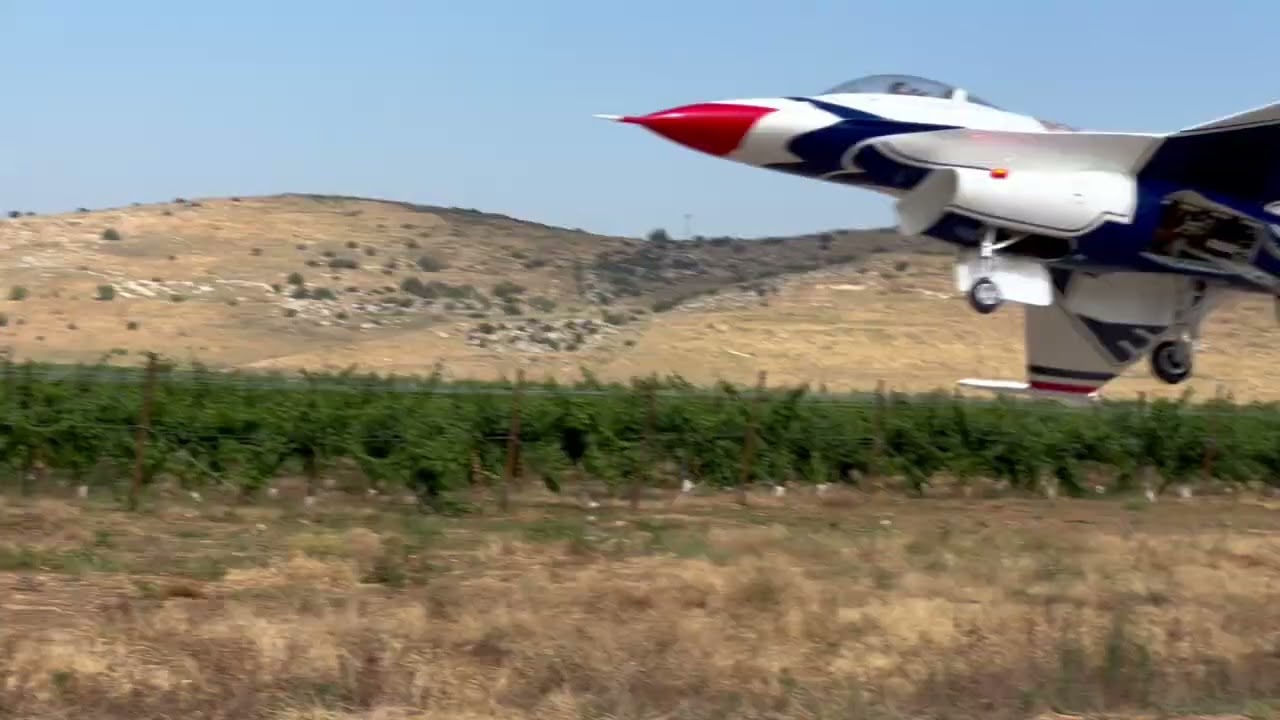 TopRC Model F-16 Maiden flight