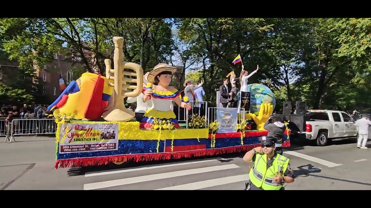 Colombia 🇨🇴 en el Desfile de la Hispanidad por la Quinta Avenida en NYC Octubre/13/2024