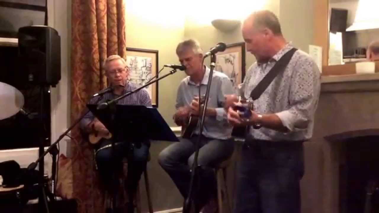 I Useta Love Her by The Saw Doctors - Facebook.com/u3ukes