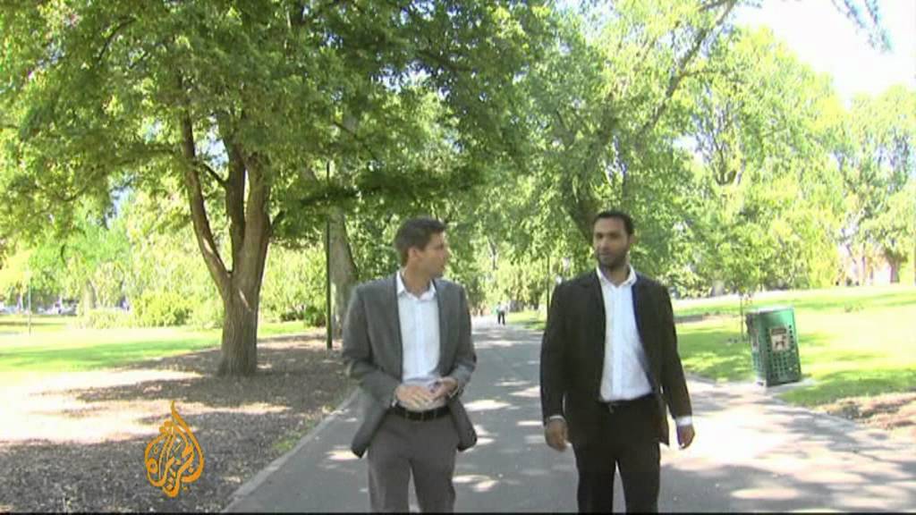Australia inspects island for asylum detention centre