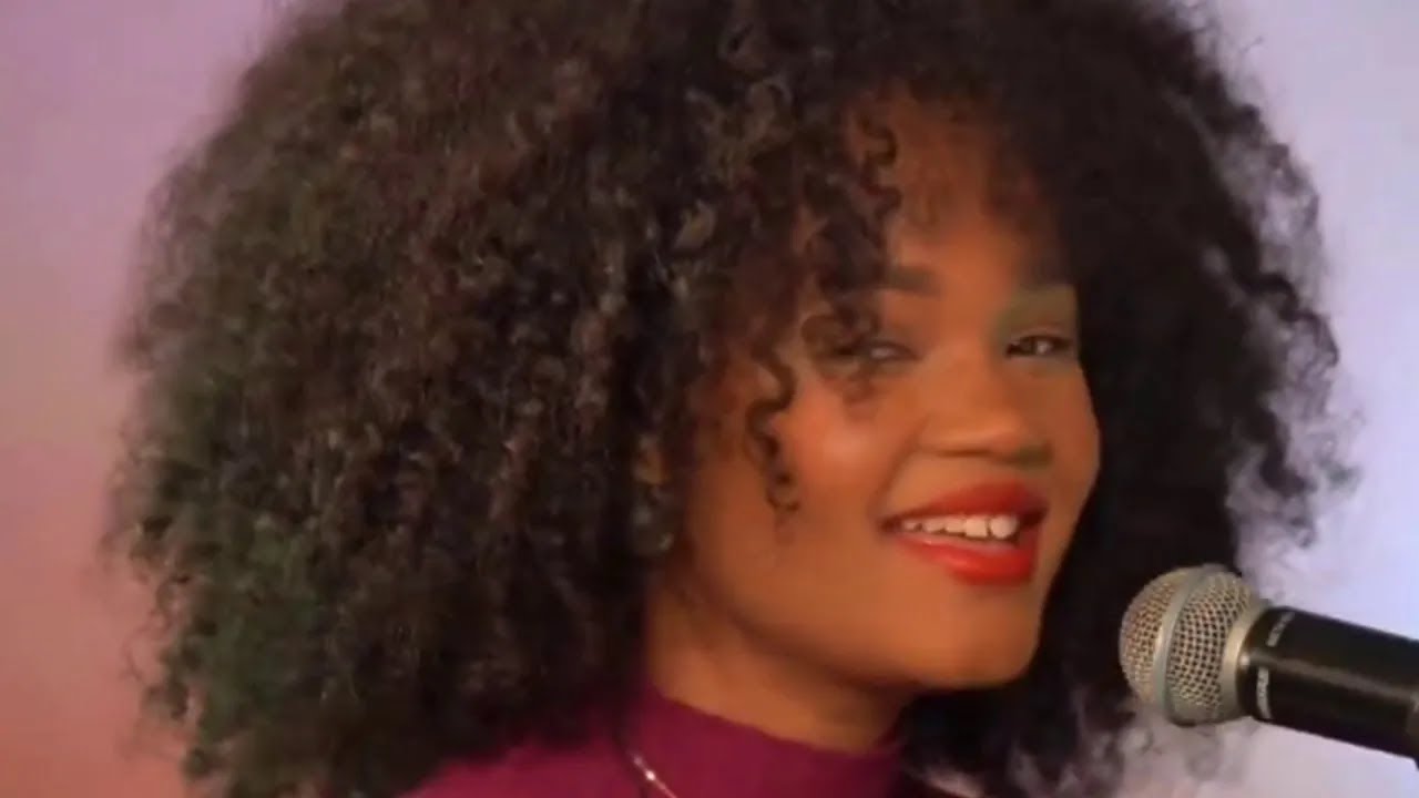 La Belle de Jour/Girassol (Cover) Agnes Nunes