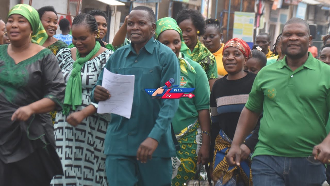 MWAMPAMBA ACHUKUA FOMU KUTETEA KITI KITONGOJI CHA MBALIZI