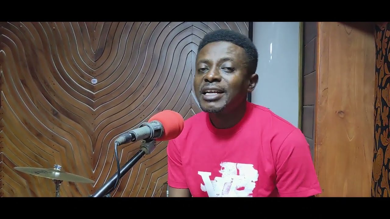Wow!! I can't hold my tears -Banky live performance_Akoma fofor)#gosplemusic #ghanamusicawards #utv