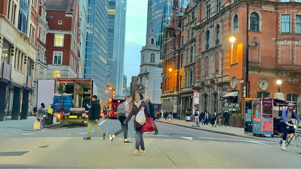 London Drive| City of London, Central London, At Sunset during National Lockdown