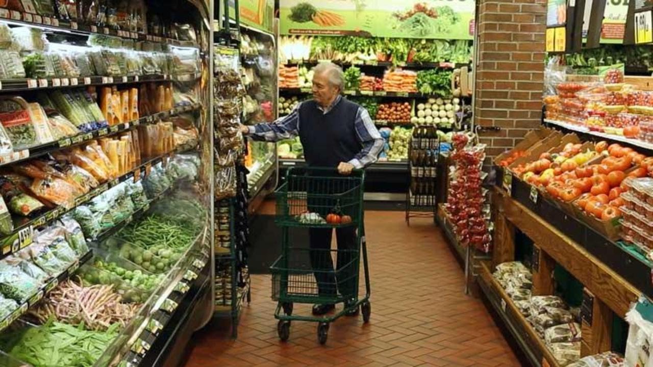 Yes, It’s Possible to Serve 4 People an Elegant Meal for Just $30! Chef Jacques Pepin Shows You H…