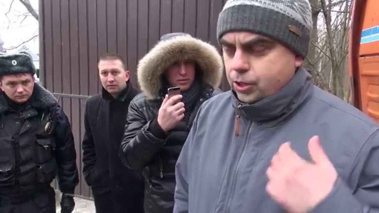 Селятино. Вторжение силовиков на частную территорию в день конституции.