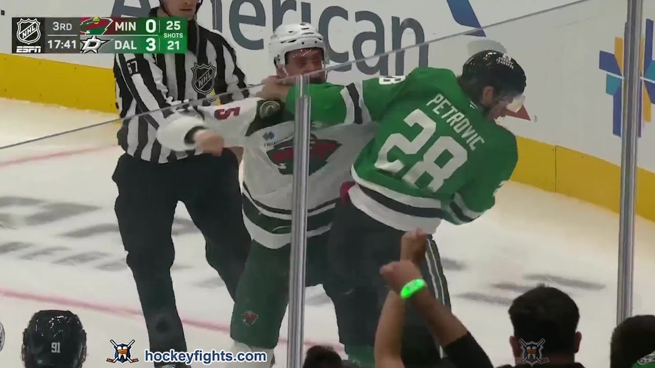 Jake Middleton vs Alex Petrovic Oct 14, 2025