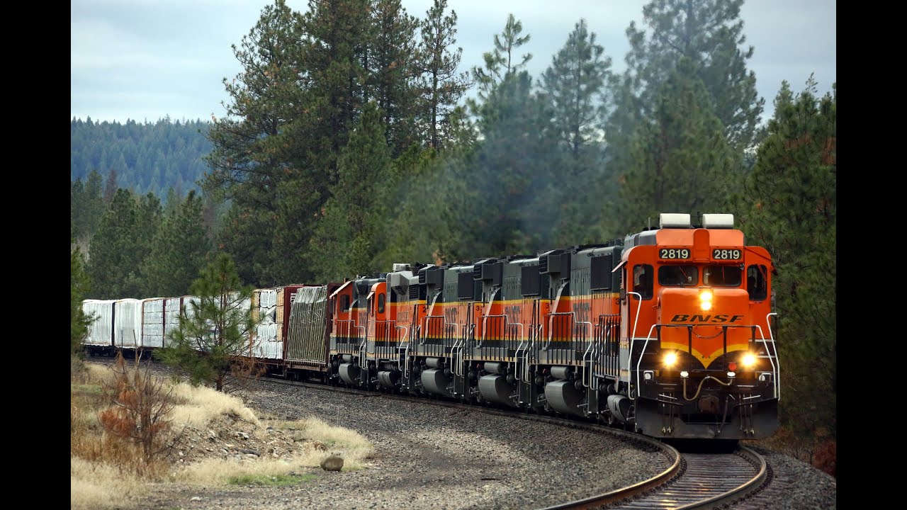 American trains - BNSF cabless B units- Chewelah to Spokane - November 2015