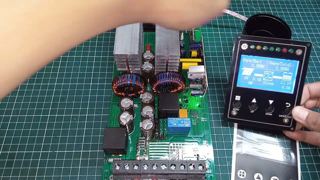 582295528168523159 test uji kit MPPT SCC 60A tanpa casing rakitan lokal VOC 160V