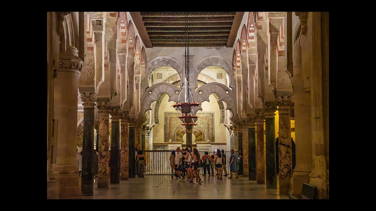 LA MEQUITA DE CÓRDOBA POR LA NOCHE
