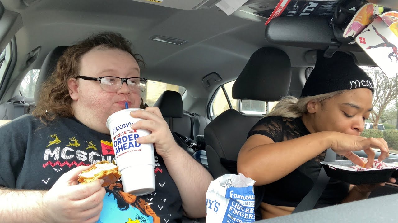 Trying Zaxbys Chicken Sandwich