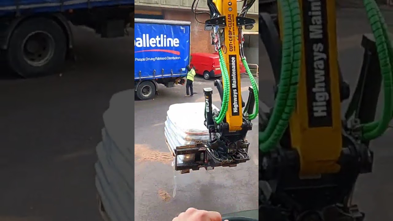 Pallet Pro in full force #jcb #excavator #operator #digger #forklift #jcbvideo #construction