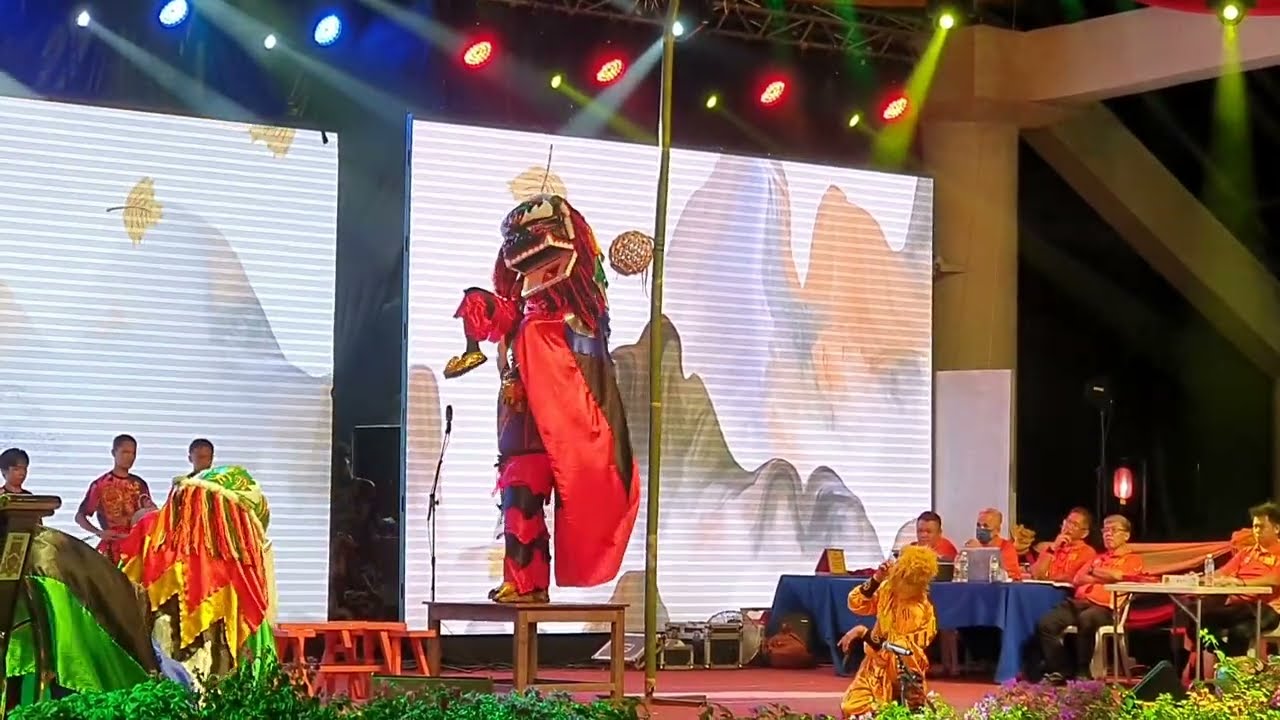 石隆门吉祥如意客家龙狮队 - 第一届马来西亚狮王争霸赛2022 (古晋节水上舞台)