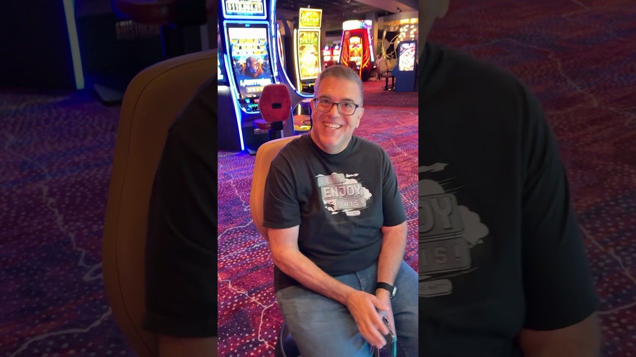 Free Play Became A Hand Pay! #gambling #slot #lasvegas