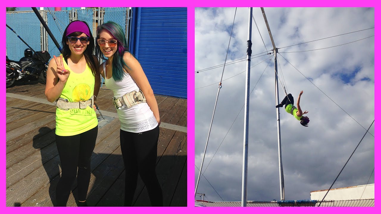 FLYING TRAPEZE