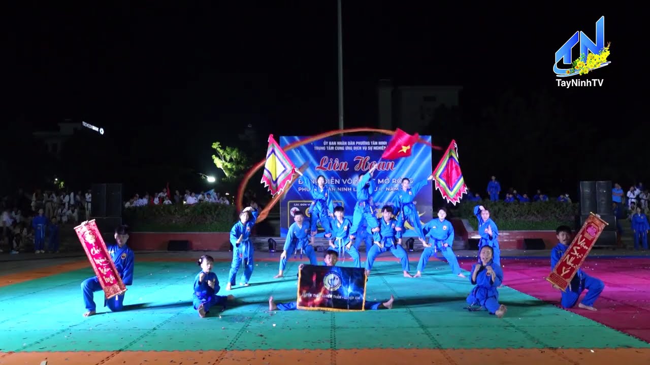 Phường Tân Ninh Liên hoan đồng diễn võ nhạc mở rộng