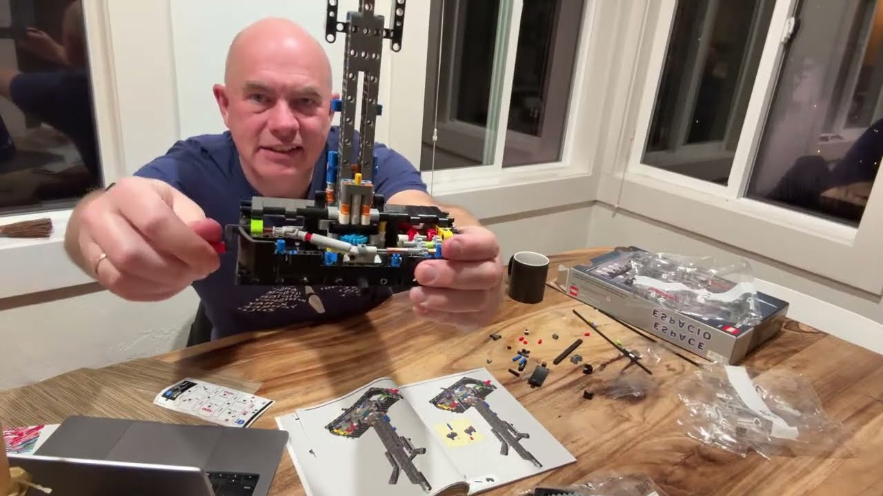 Scott Manley is live!