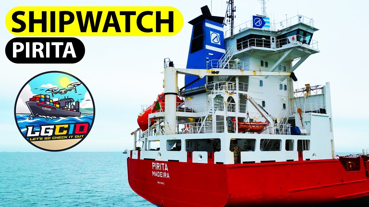 🚢 Merchant Navy Container Ship anchored at sea awaiting orders! SHIPSPOTTING close up!