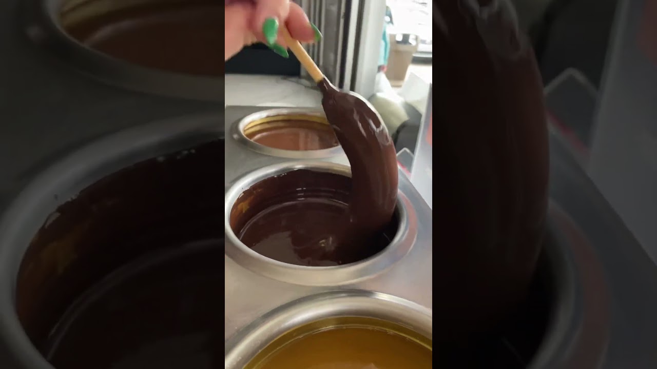 Najbardziej kultowe stoisko z zanurzonymi bananami w Południowej Kalifornii!