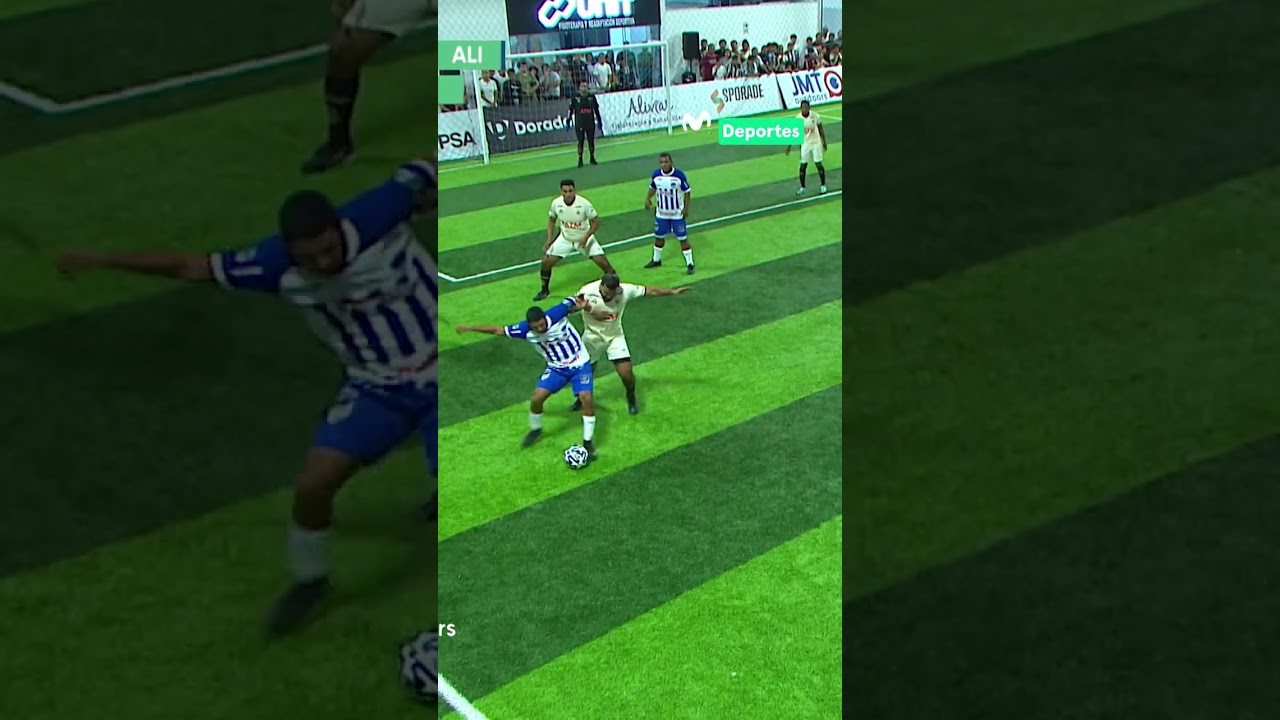 Showtime de Reimond Manco en la S&uacute;perLiga Stars de F&uacute;tbol 7 🎩⚽