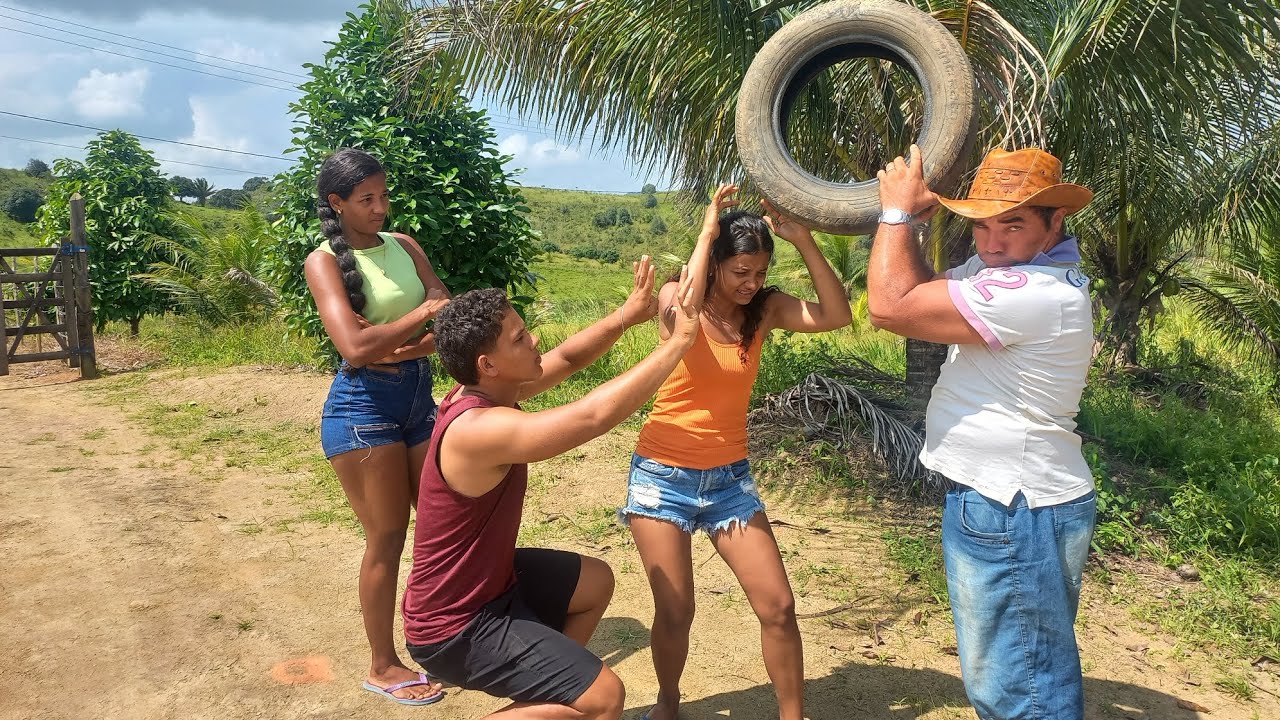 SOGRO MALTRATA ESPOSA DE SEU FILHO ATÉ QUE CHEGOU DIA QUE  ELE PRECISOU DELA! VEJA O VÍDEO 