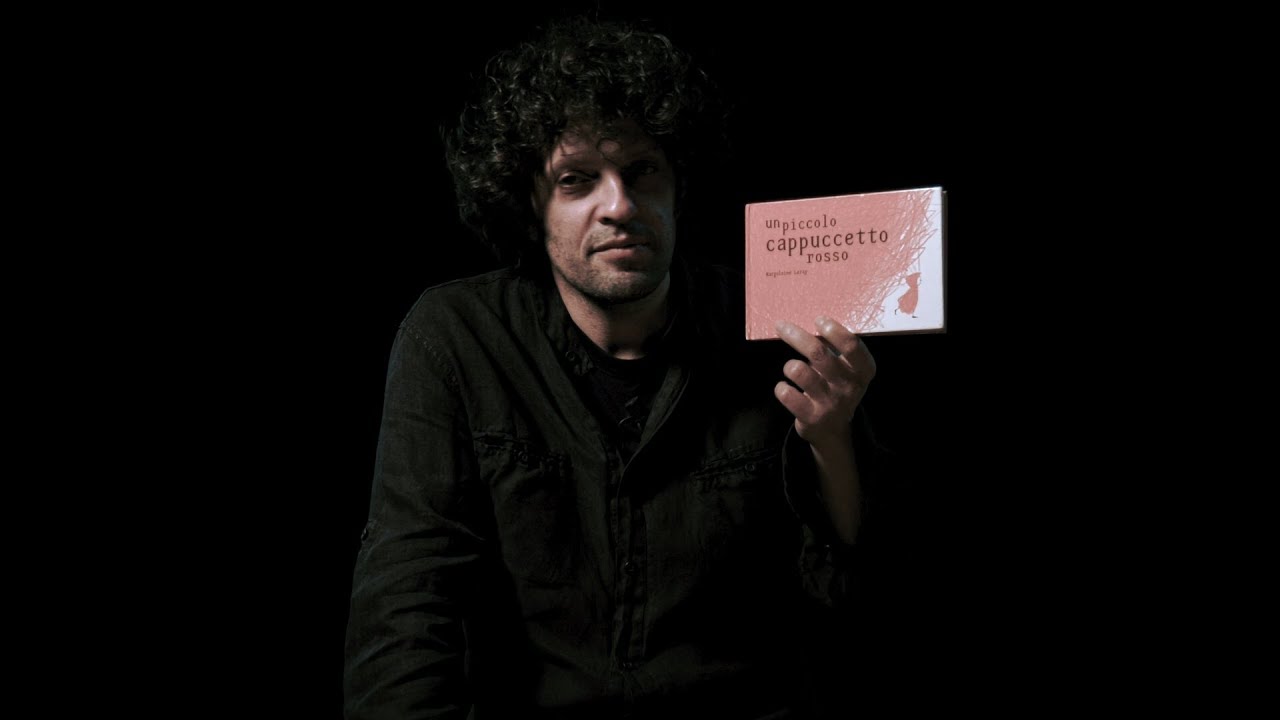 UN PICCOLO CAPPUCCETTO ROSSO interpretato da Alfonso Cuccurullo
