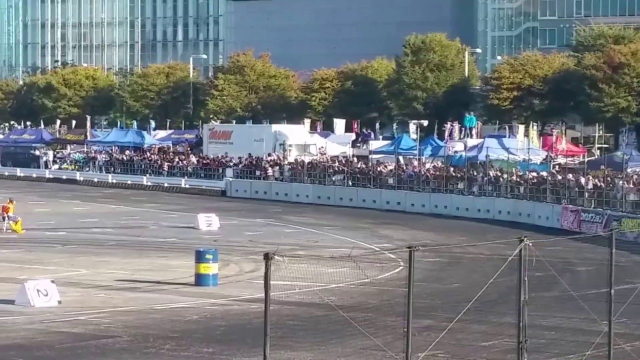 Lambo V12 vs GTR R35 D1GP Drifting Championship 2015 Saito vs Kawabata