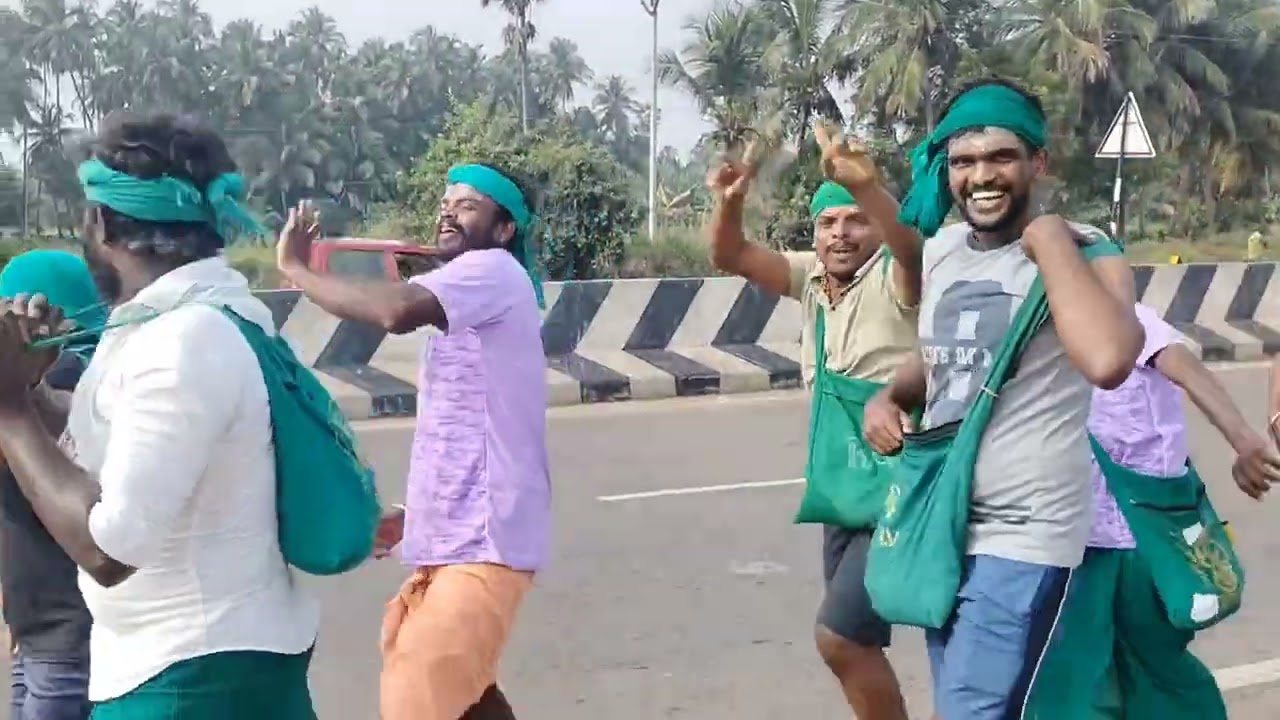 பார்வதி புரம் முருகன் பாதயாத்திரை செல்லும்போது நிகழ்ச்சி 