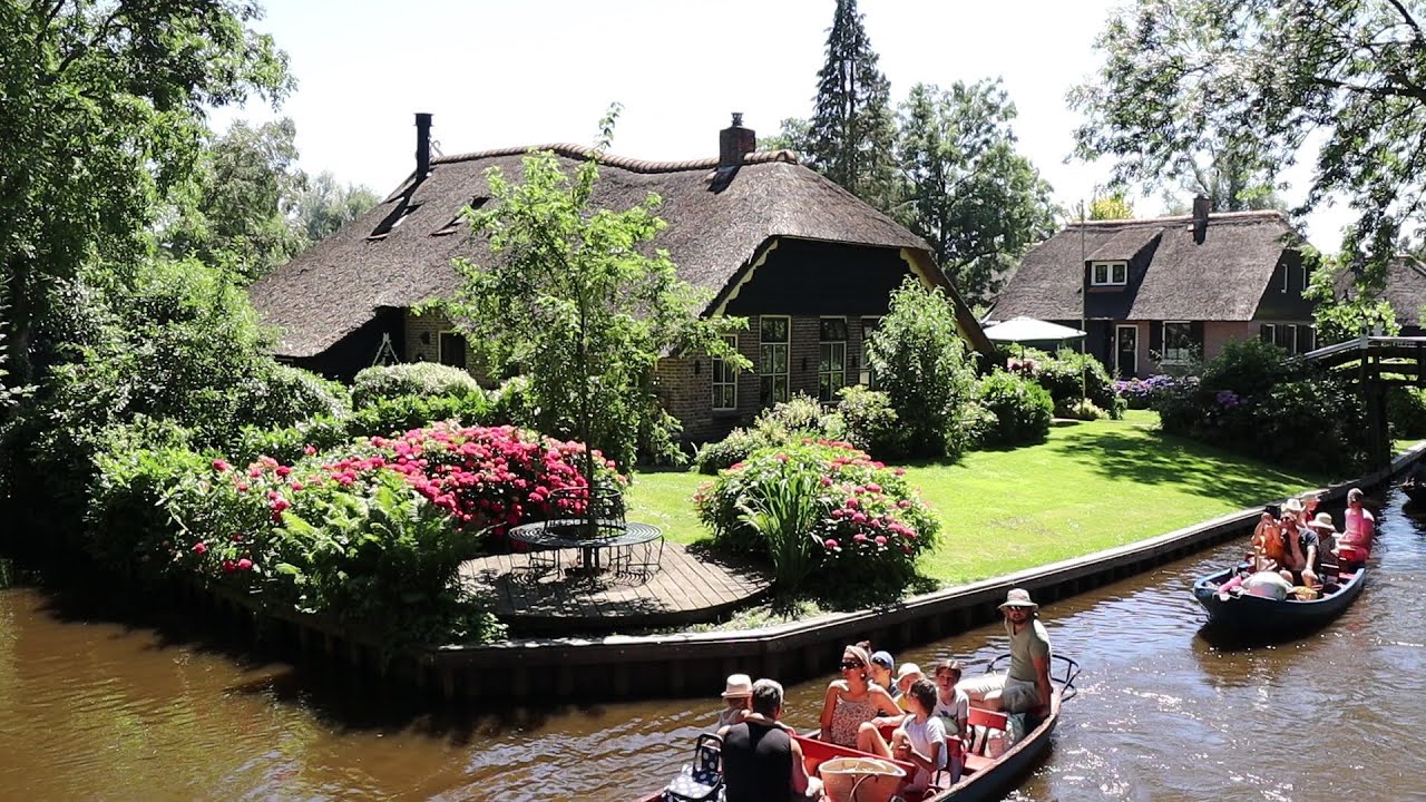 Beautiful Giethoorn, Netherlands