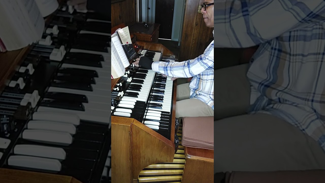 It pays to serve Jesus. Played andre on the Organ and Darrius on the piano.