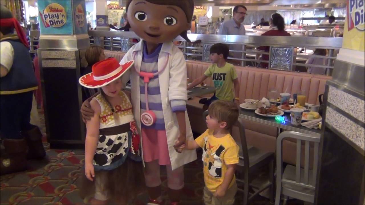 Breakfast at Hollywood and Vine with Jake Doc Manny and Sophia