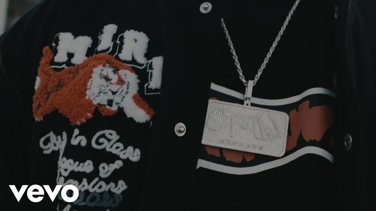 Max Hilli, Snap Dogg - Tear da ClubUp (Official Music Video)