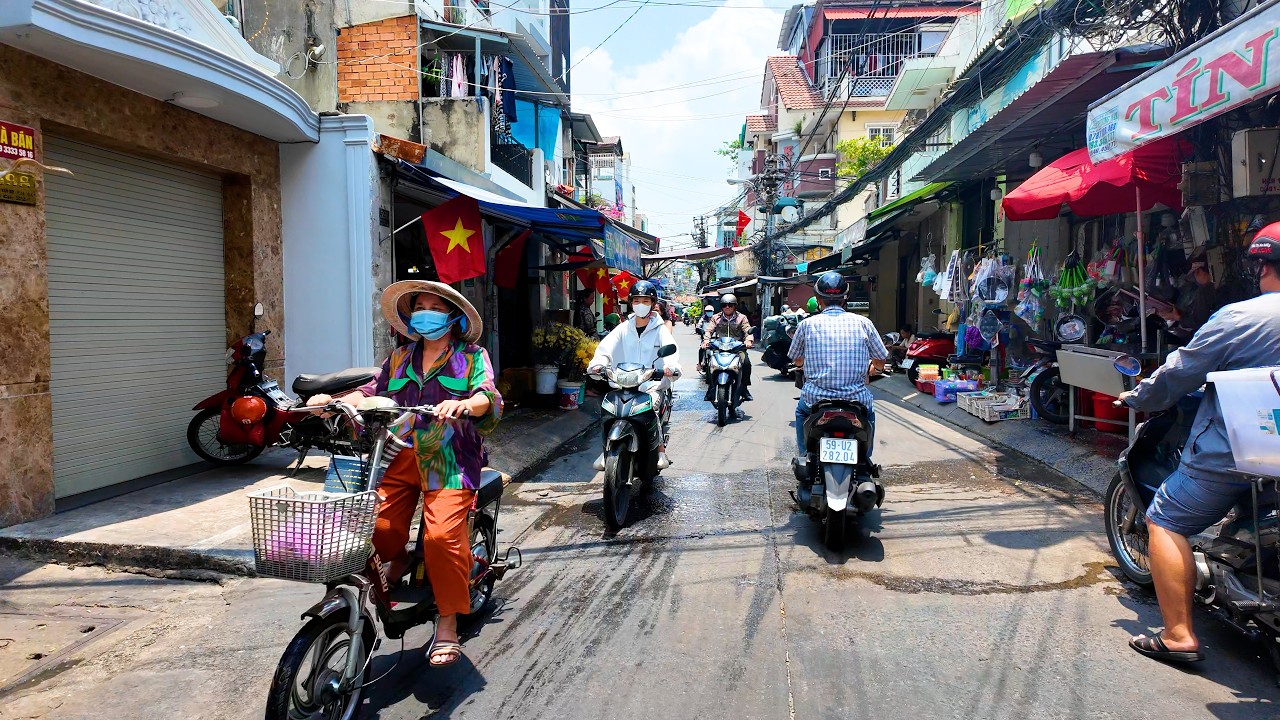 [4K] Vietnam Travel by Motorbike | Beginner’s Slow Ride Through Ho Chi Minh City