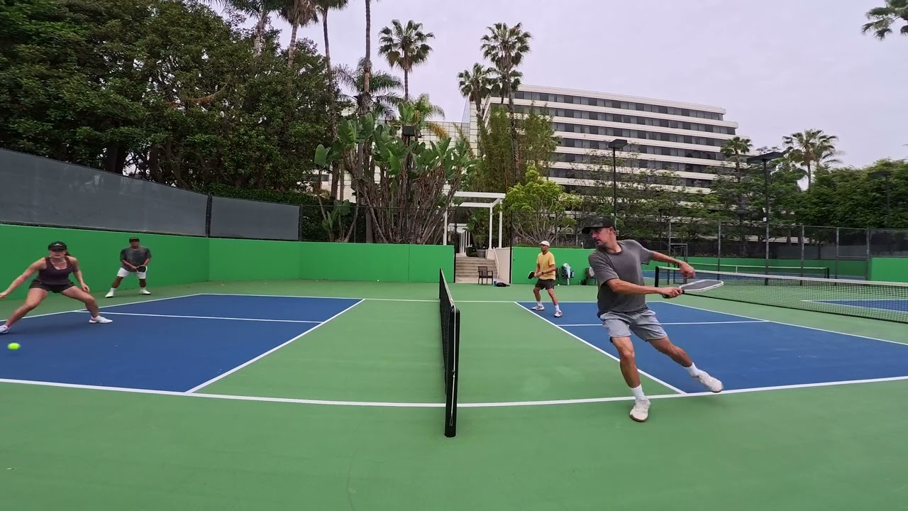 Mary, Ninh, Cobe & Kelly - Casual Rec games at the Secret Spot