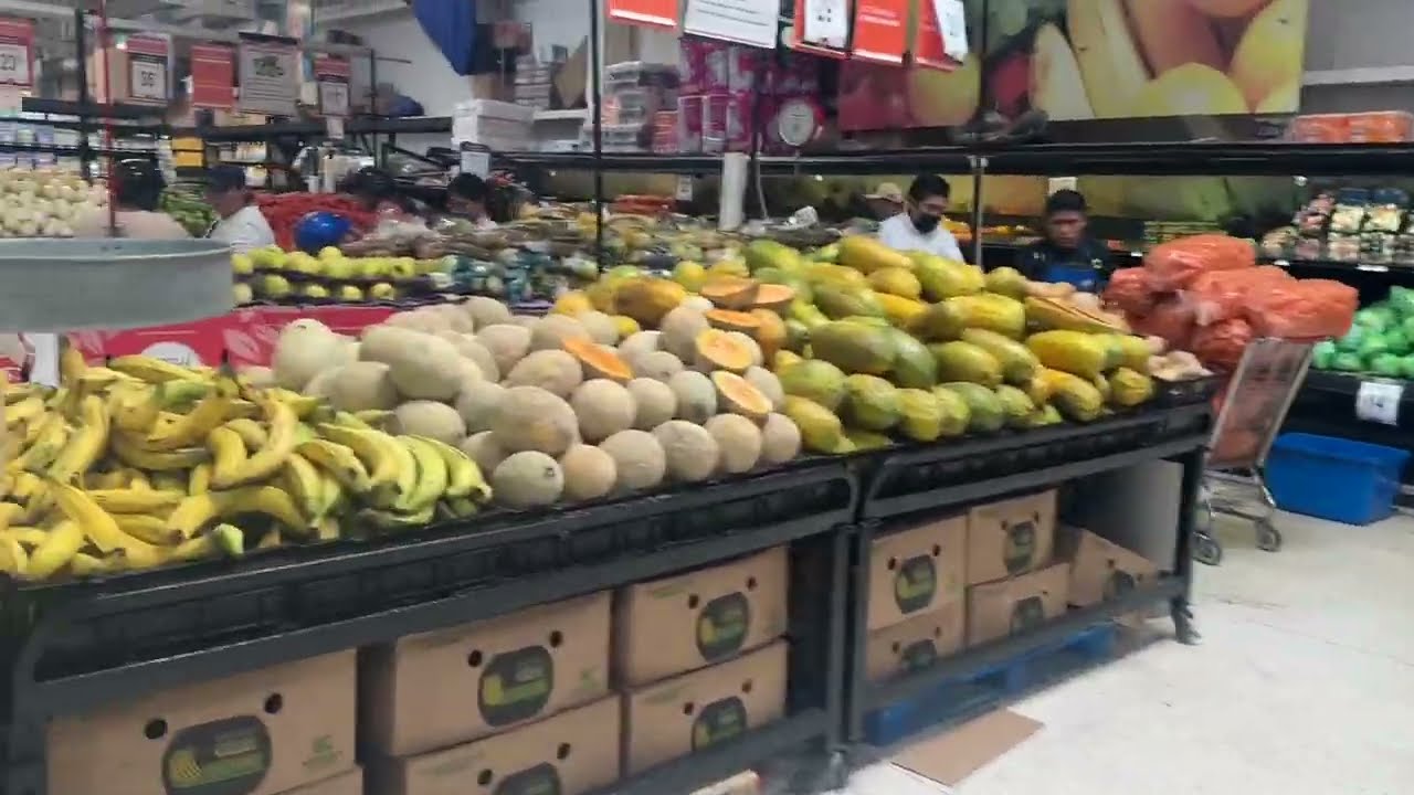 Isla Mujeres Chedraui Grocery Store Walkthrough, The Main Grocery Store on Isla Mujeres