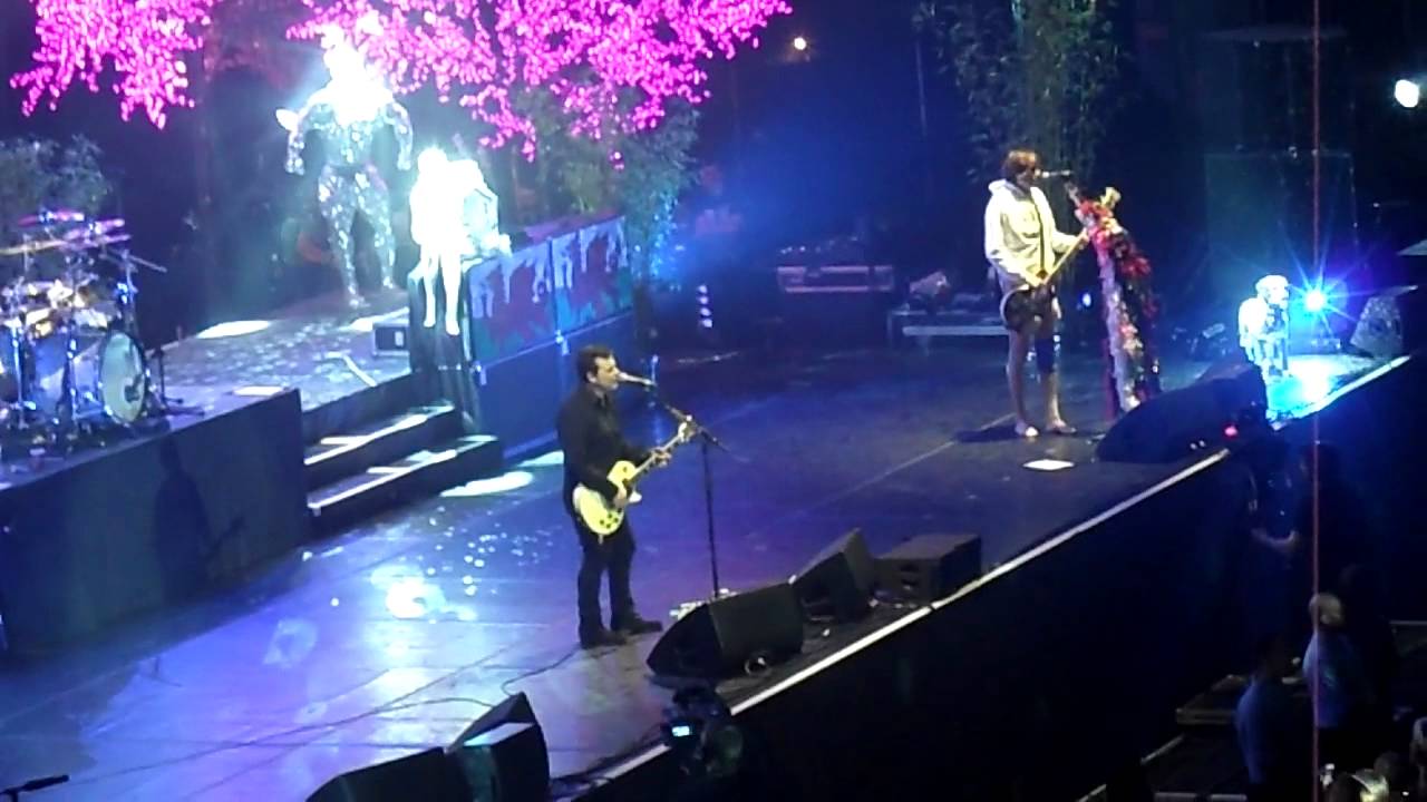Manic Street Preachers - Some Kind  - National Treasures at the O2 London 17th December 2011
