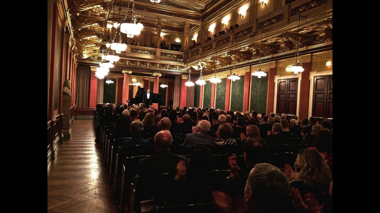 Carlo Grante plays Schumann's Toccata - live