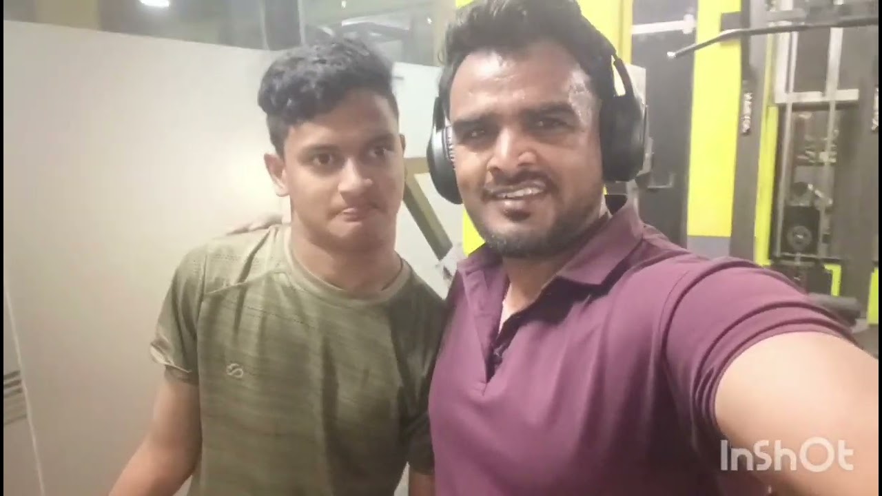 Sunday ke din cricket aur Masti time 