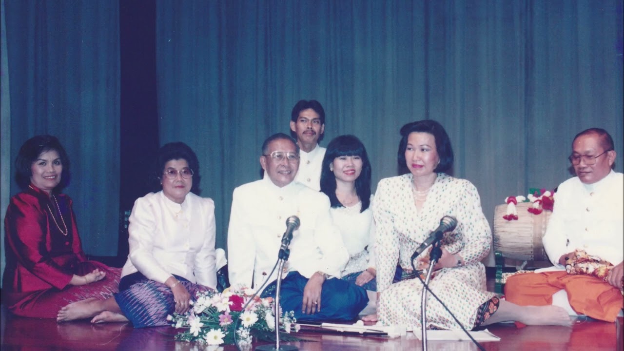 แป๊ะ เถา วงเครื่องสายไทย คณะศิษย์หลวงไพเราะเสียงซอ คุณปราณี รื่นสุภาพ ขับร้อง
