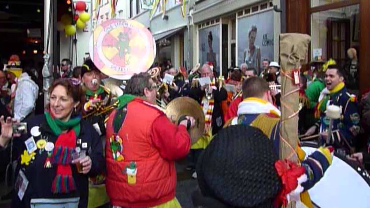 Oeteldonk 2015 SIRTAKI Dweilorkest