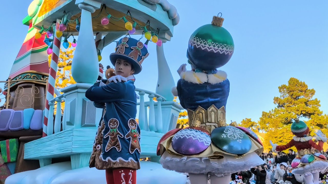 【12/8(日)公演】 ディズニー・クリスマス・ストーリー ズ 1st ミキフレフロート ダンサーさんメイン