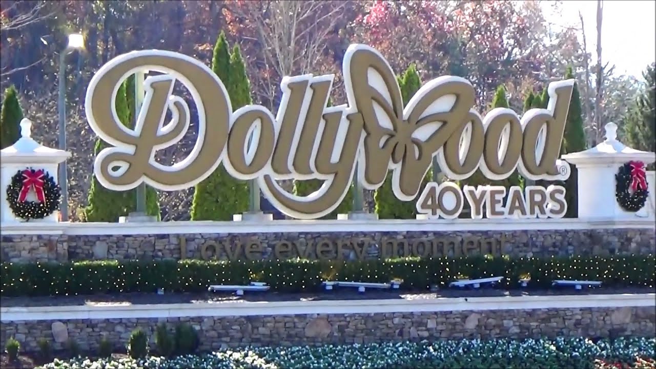 Dollywood in the Snow, the Best Place on Earth!  November 2025 Visit, 6 Days was Not Enough!