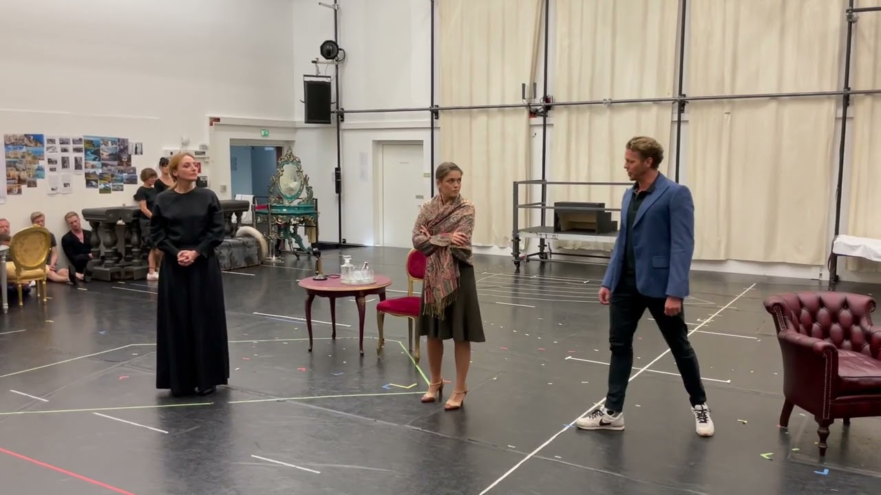 REBECCA - Das Musical mit Nienke Latten, Willemijn Verkaik und Mark Seibert