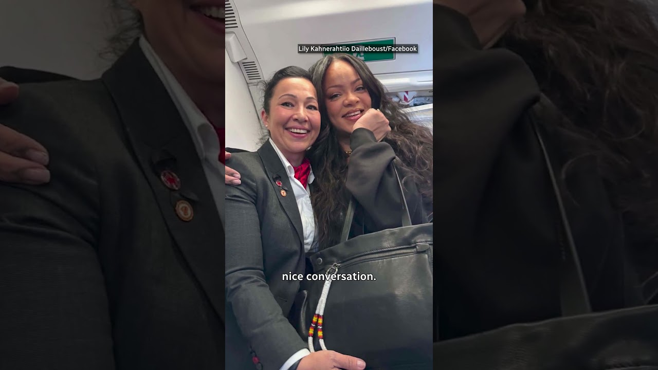 Rihanna receives gift from Kanien&rsquo;keh&aacute;:ka flight attendant