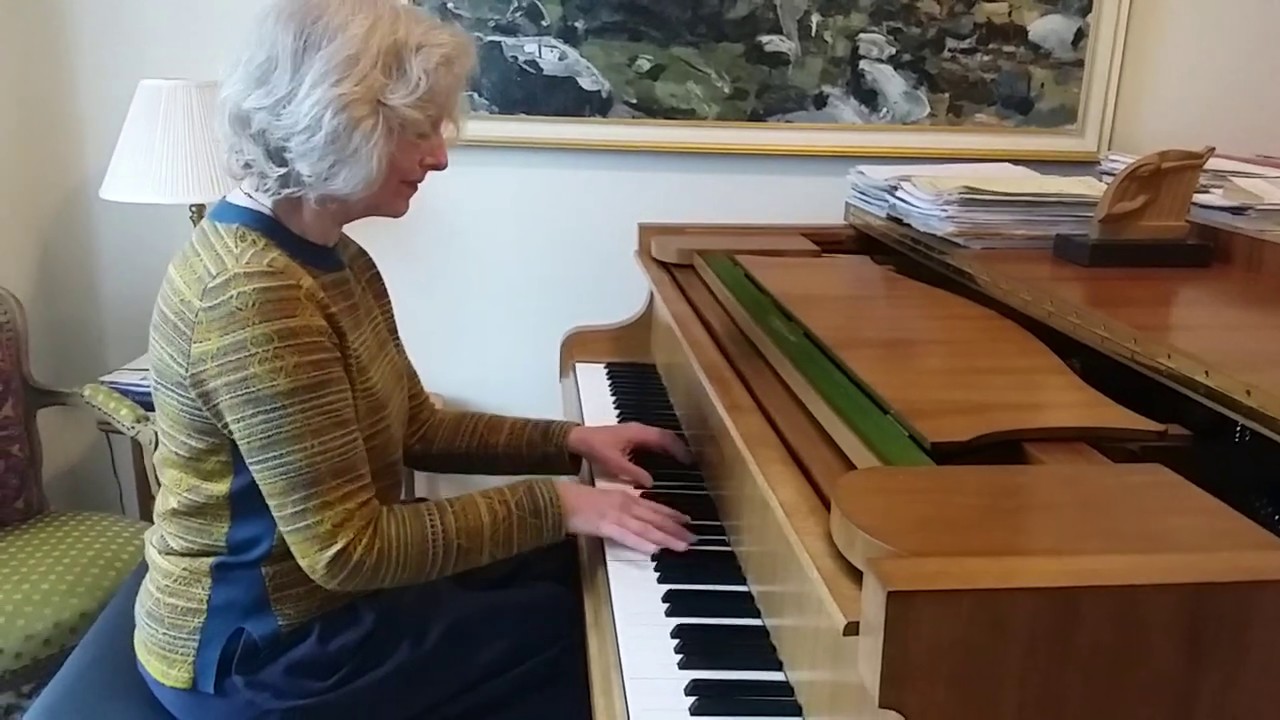 Schubert  Sonata in A flat Major  D. 557   1. Allegro moderato,  Edda Erlendsdottir piano