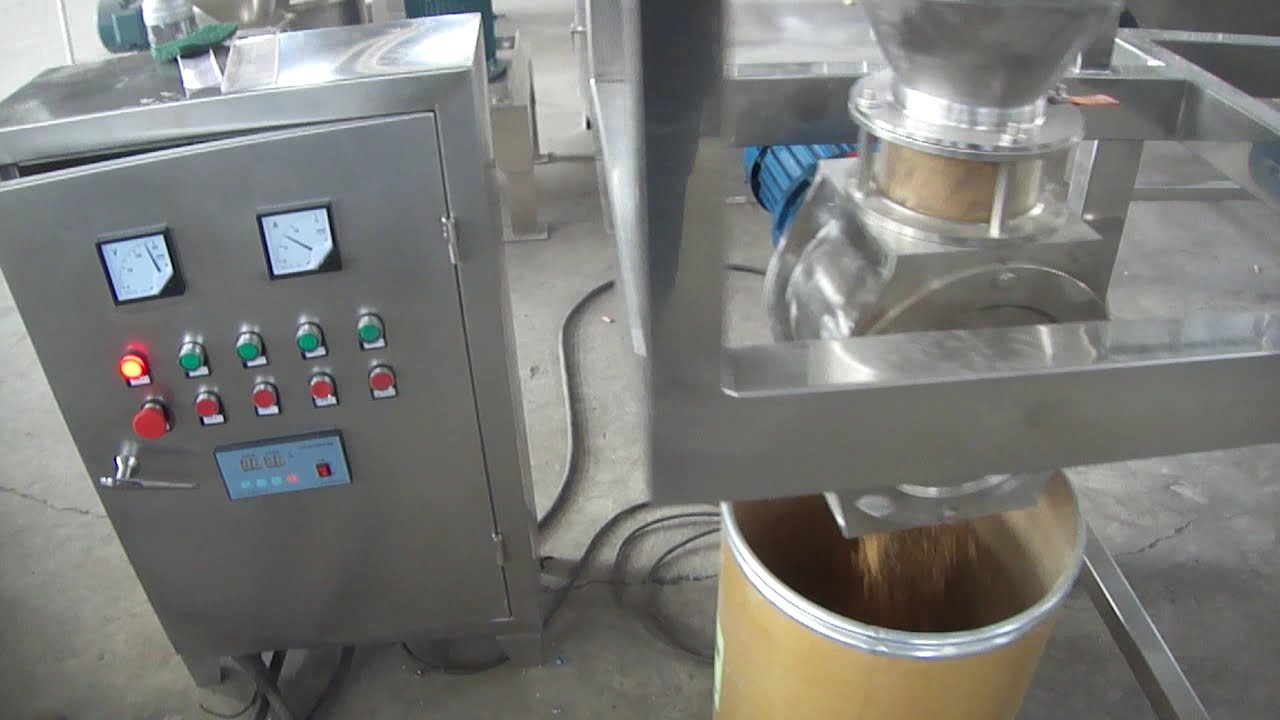 testing run video of curry coriander spices powder hammer mill grinding pulverizer machine
