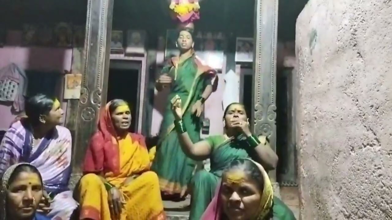 ಹಸಿರು ಸೀರೆ ಯಲ್ಲಮ್ಮ ನಿನಗ ಉಡಿಯ ತುಂಬಿರೆ