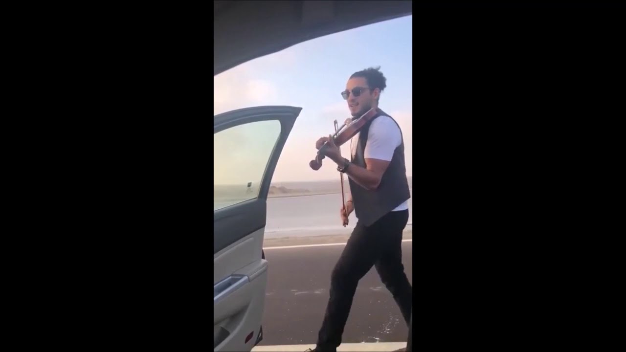 KIKI CHALLENGE ARAB GUY with violin